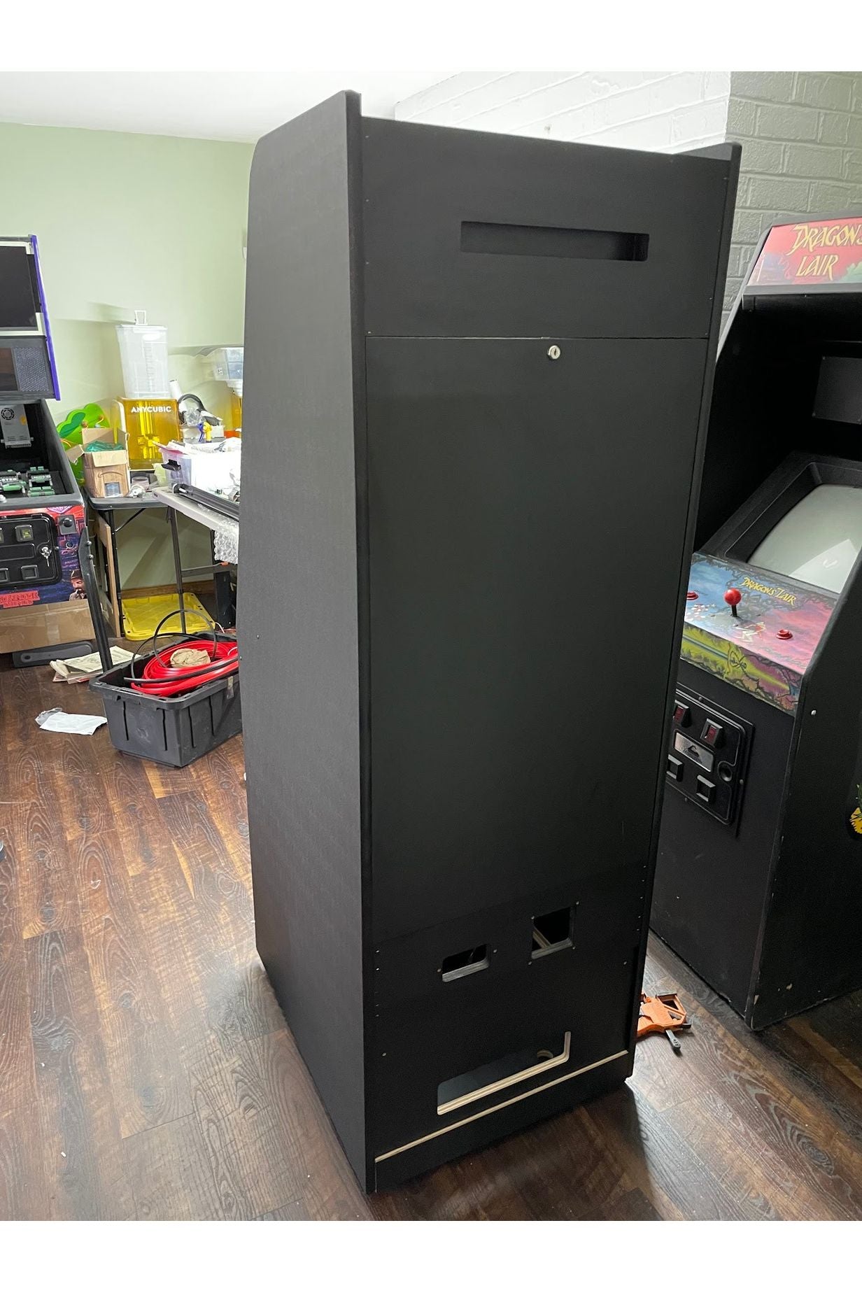 Dragons Lair Reproduction Cabinet
