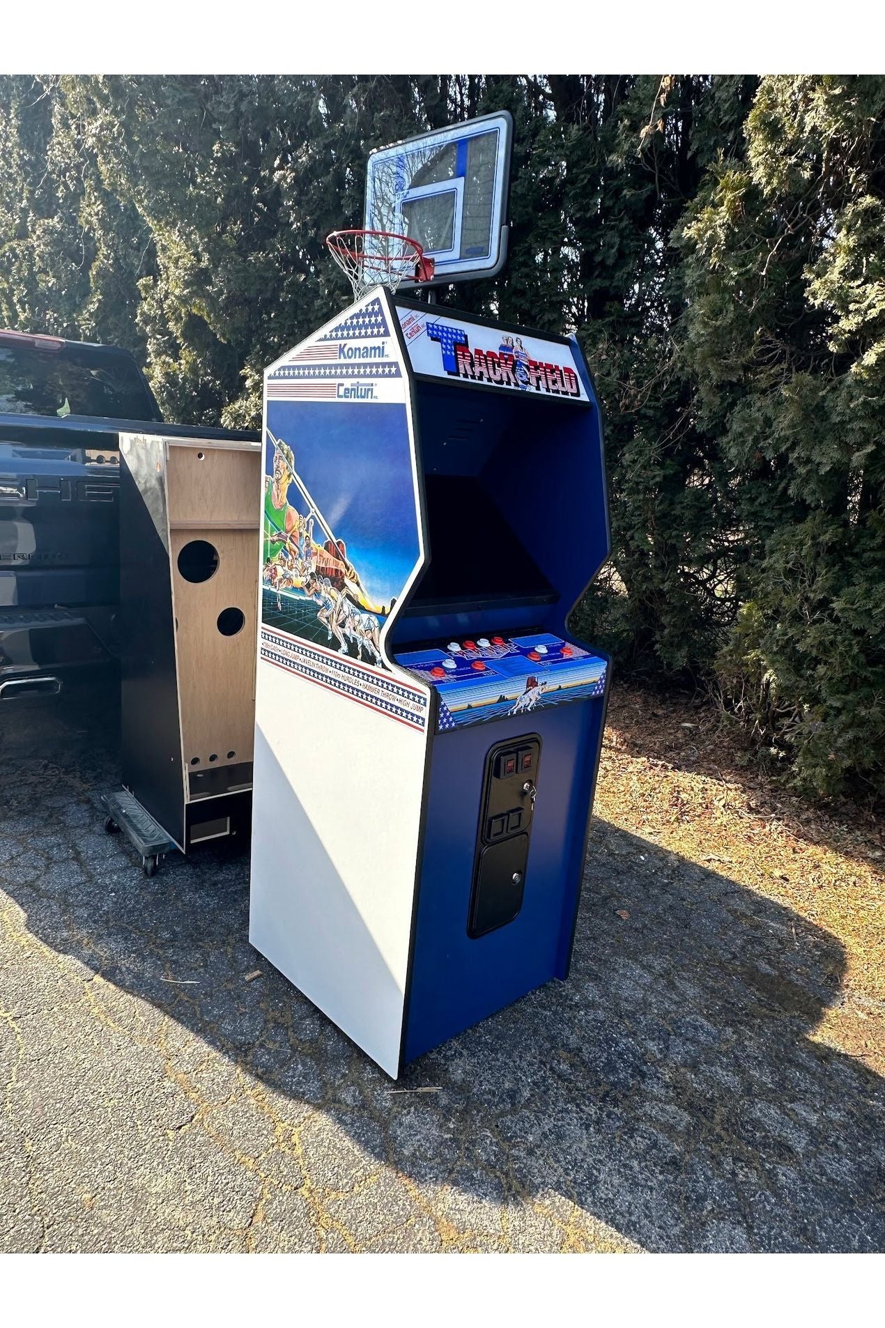 Track&Field Reproduction Cabinet