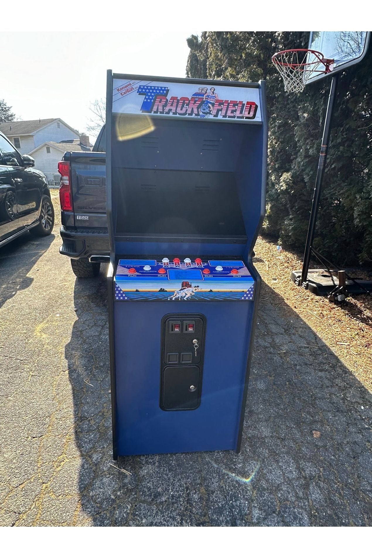 Track&Field Reproduction Cabinet