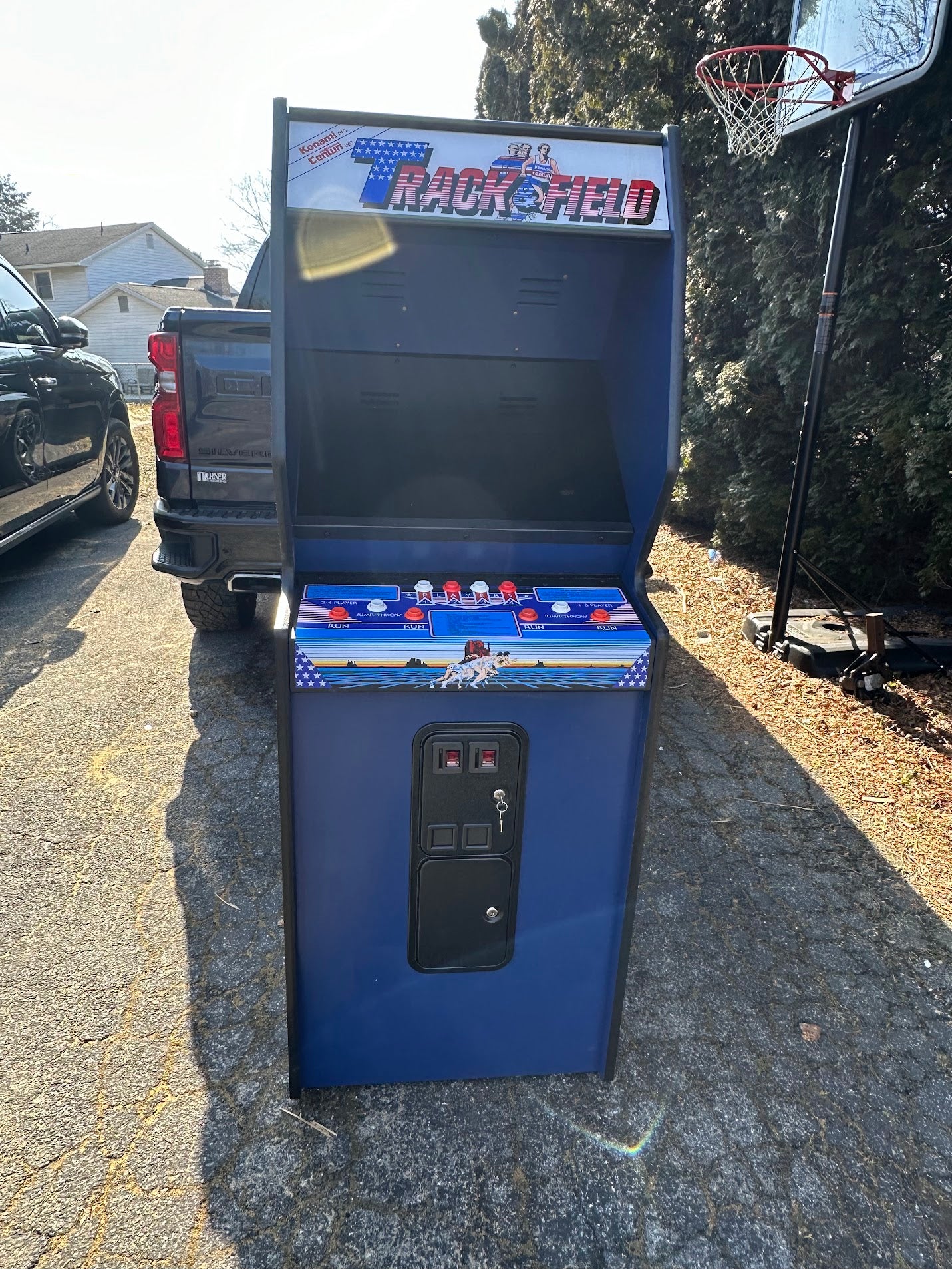 Track&Field Reproduction Cabinet